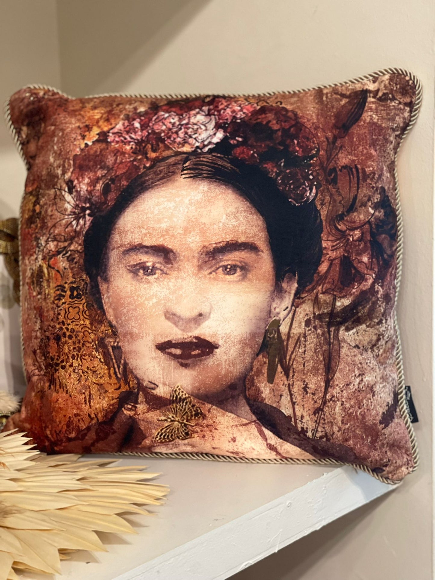 Cuscini Made in ITALY linea “BACI MILANO “ con personaggi iconici